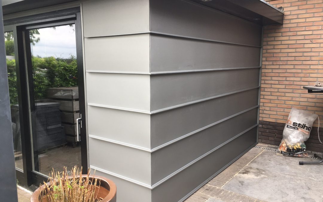 Aanbouw bekleed met Nedzink Nova gepatineerd zinken felsbanen